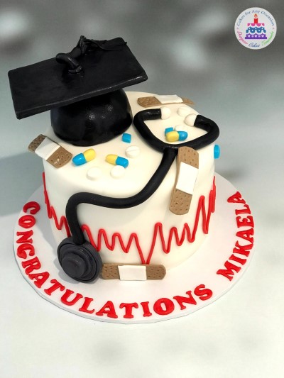 Doctor Graduation Cake.jpg